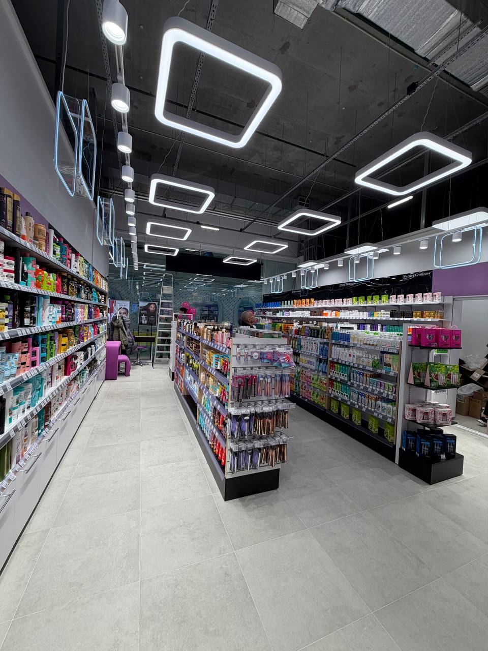 Белита-М в ТЦ Avia Mall