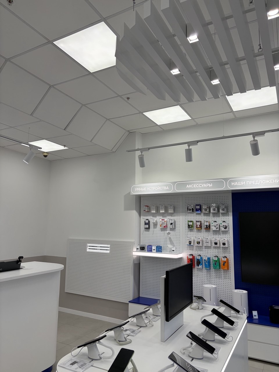 Салон Life в ТЦ Зеркало