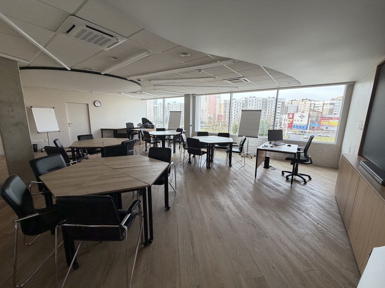 Офис Mak.by width=